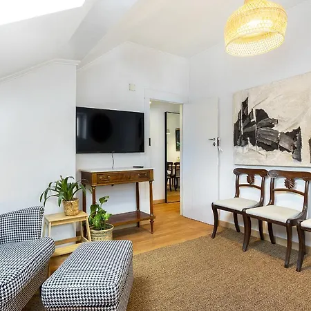 Whome Oasis Prime Location W/ Great View * リスボン